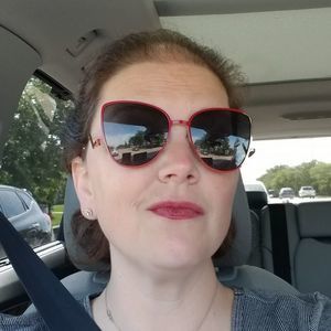 Meet your Posher, Leah